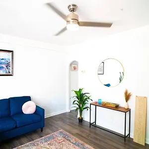 Beautiful 3-bedroom In Brooklyn With Parking Hotel